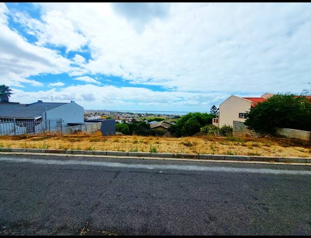 645M² VACANT LAND FOR SALE IN SALDANHA CENTRAL